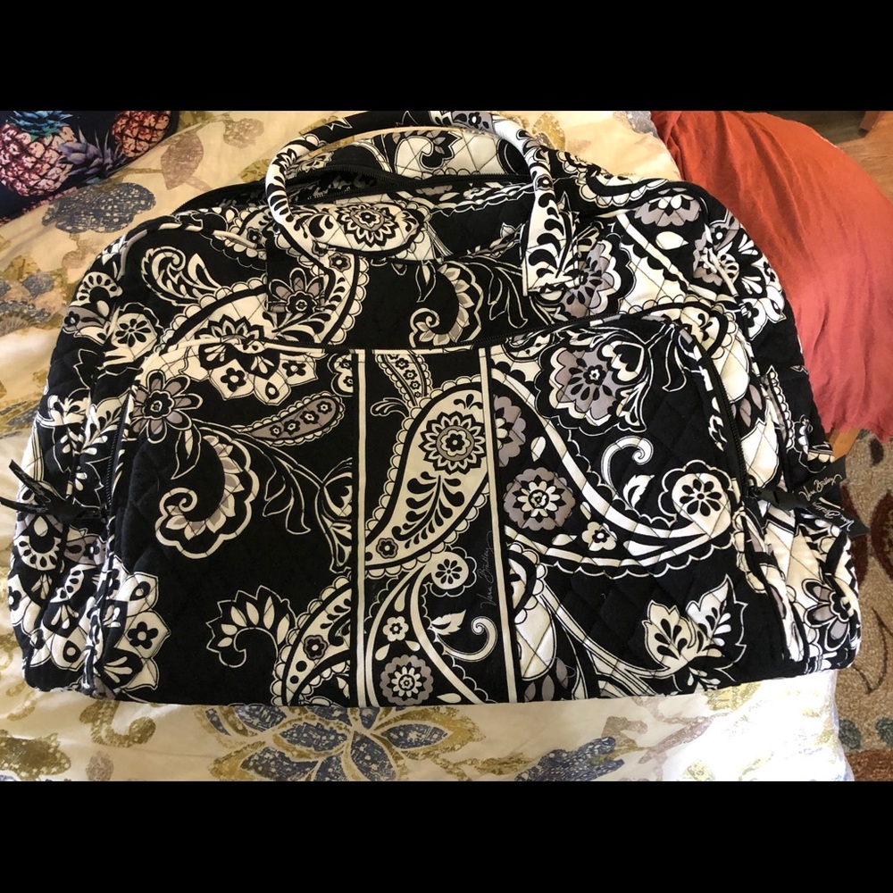 Like New Vera Bradley Duffle Bag